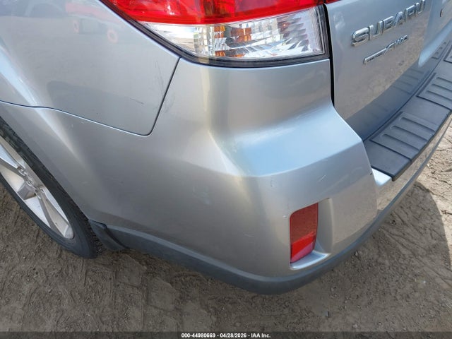 Продаж на аукціоні авто 2013 Subaru Outback 2.5i Limited, vin: 4S4BRBKC3D3247465, номер лоту: 44980669