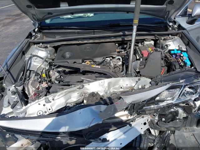 44980677 :رقم المزاد ، 4T1C11AK4NU034714 vin ، 2022 Toyota Camry Le مزاد بيع
