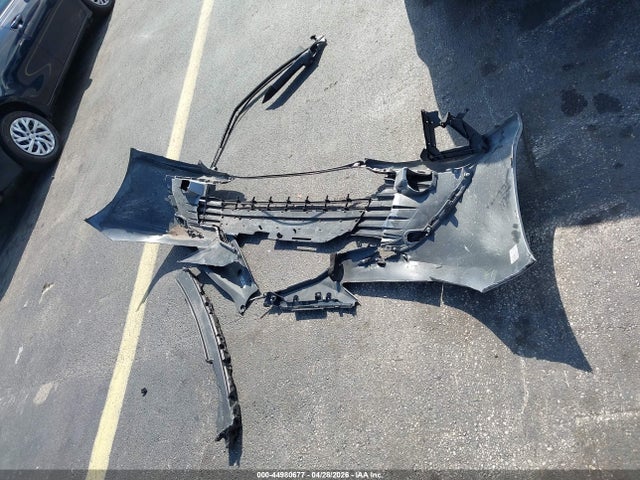 44980677 :رقم المزاد ، 4T1C11AK4NU034714 vin ، 2022 Toyota Camry Le مزاد بيع