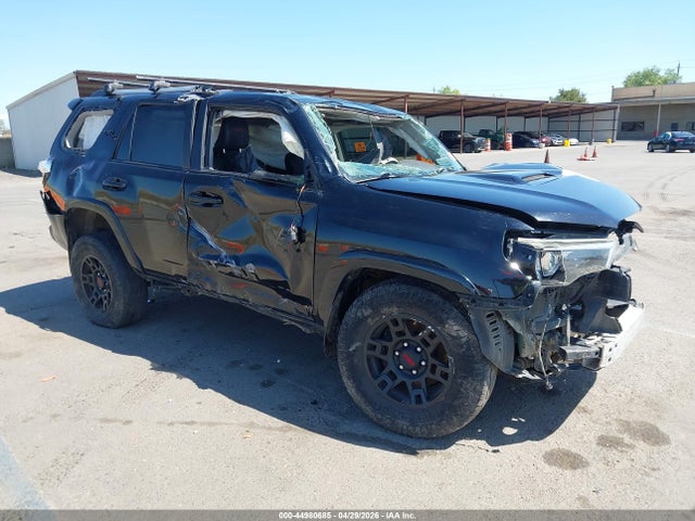 44980685 :رقم المزاد ، JTEBU5JR9J5564995 vin ، 2018 Toyota 4runner Trd Off Road Premium مزاد بيع