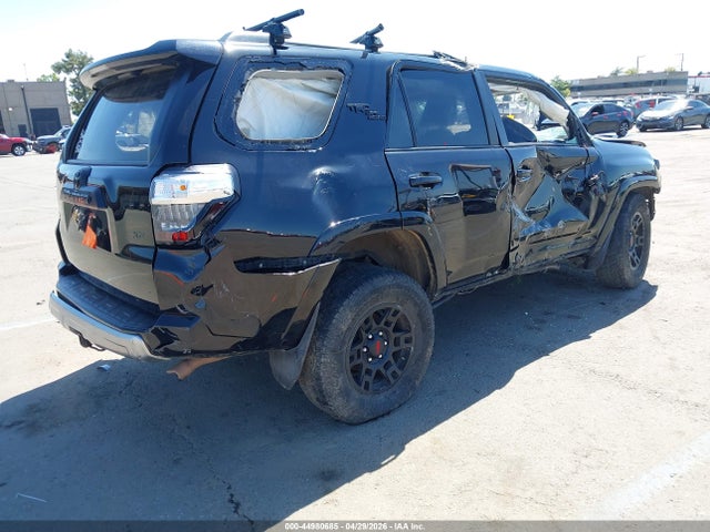 44980685 :رقم المزاد ، JTEBU5JR9J5564995 vin ، 2018 Toyota 4runner Trd Off Road Premium مزاد بيع