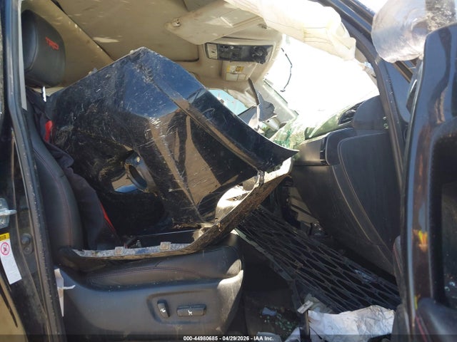 44980685 :رقم المزاد ، JTEBU5JR9J5564995 vin ، 2018 Toyota 4runner Trd Off Road Premium مزاد بيع