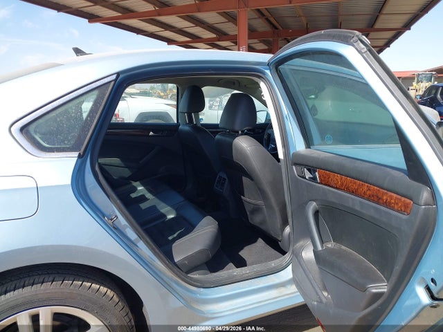 44980690 :رقم المزاد ، 1VWCN7A36DC060768 vin ، 2013 Volkswagen Passat 2.0l Tdi Sel Premium مزاد بيع