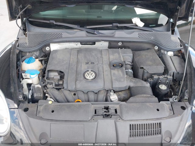 2013 Volkswagen Beetle 2.5l Entry მანქანა იყიდება აუქციონზე, vin: 3VWFP7AT1DM645232, აუქციონის ნომერი: 44980699