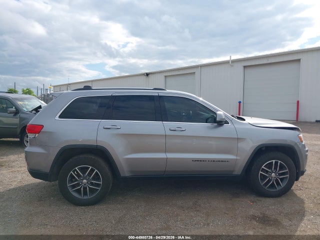2018 Jeep Grand Cherokee Laredo E 4x4 მანქანა იყიდება აუქციონზე, vin: 1C4RJFAG6JC297102, აუქციონის ნომერი: 44980726