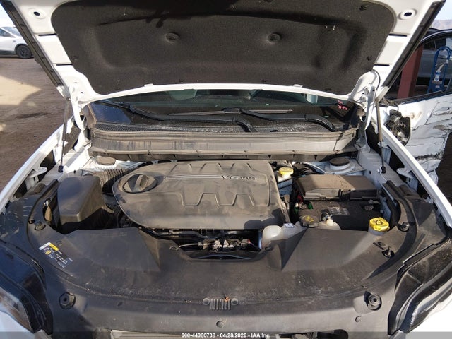 44980738 :رقم المزاد ، 1C4PJMMX0MD174871 vin ، 2021 Jeep Cherokee Latitude Lux 4x4 مزاد بيع