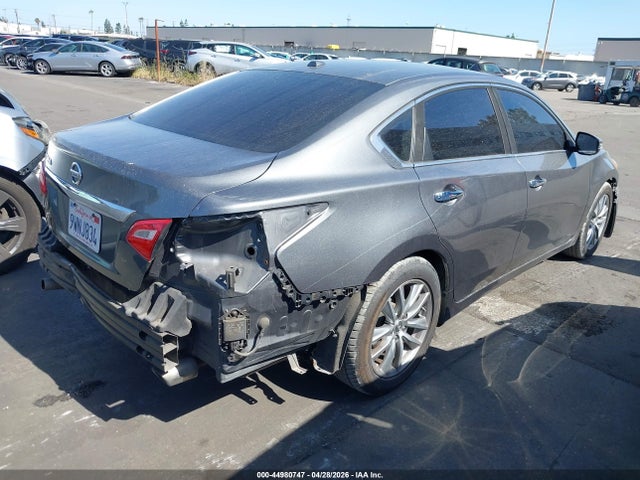 2017 Nissan Altima 2.5 Sl მანქანა იყიდება აუქციონზე, vin: 1N4AL3AP1HC274610, აუქციონის ნომერი: 44980747