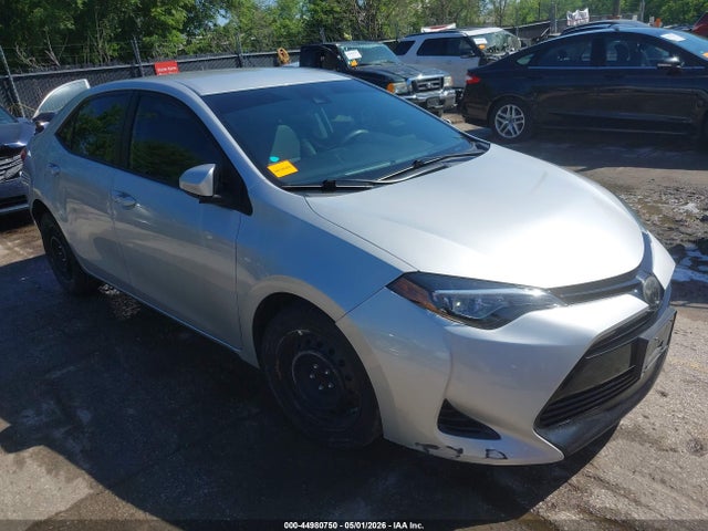 Aukcja sprzedaży 2018 Toyota Corolla Le, vin: 5YFBURHE7JP761813, numer aukcji: 44980750