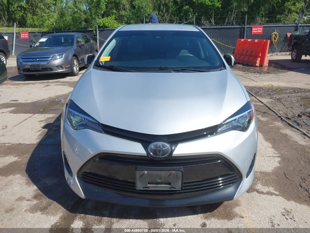 Aukcja sprzedaży 2018 Toyota Corolla Le, vin: 5YFBURHE7JP761813, numer aukcji: 44980750