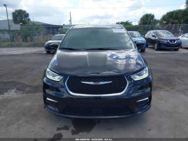 2026 Chrysler Pacifica Select მანქანა იყიდება აუქციონზე, vin: 2C4RC1BG8TR225551, აუქციონის ნომერი: 44980785