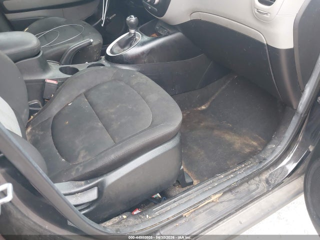 2018 Kia Soul მანქანა იყიდება აუქციონზე, vin: KNDJN2A25J7600183, აუქციონის ნომერი: 44980805