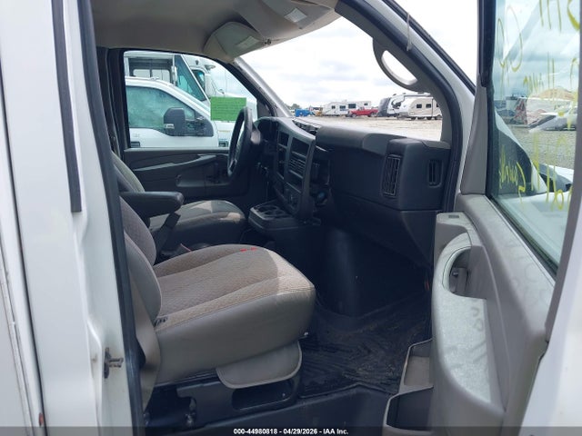 2015 Chevrolet Express Cutaway 3500 მანქანა იყიდება აუქციონზე, vin: 1GB0G2CG6F1137466, აუქციონის ნომერი: 44980818