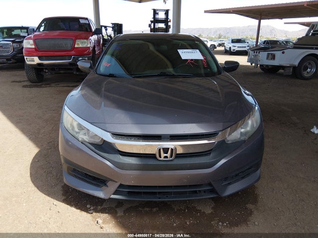 44980817 :رقم المزاد ، 19XFC2E51GE059304 vin ، 2016 Honda Civic Lx مزاد بيع