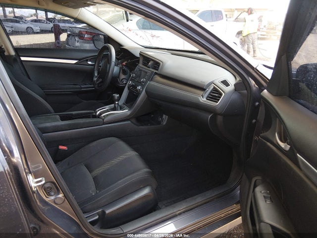44980817 :رقم المزاد ، 19XFC2E51GE059304 vin ، 2016 Honda Civic Lx مزاد بيع