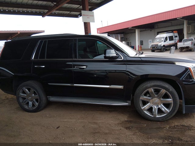 Cadillac Escalade Luxury Collection 2016 1GYS4BKJ5GR188030 Image 13