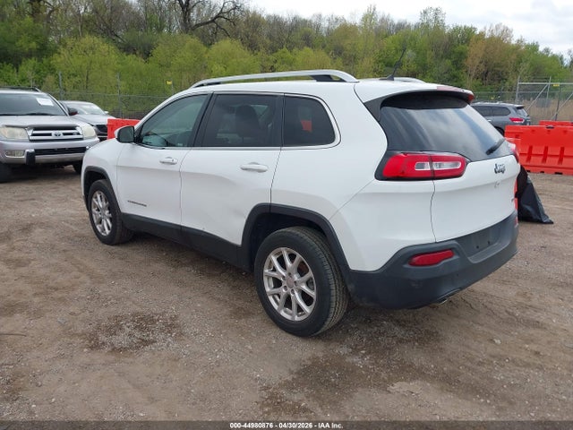 2015 Jeep Cherokee Latitude მანქანა იყიდება აუქციონზე, vin: 1C4PJLCB3FW578707, აუქციონის ნომერი: 44980876