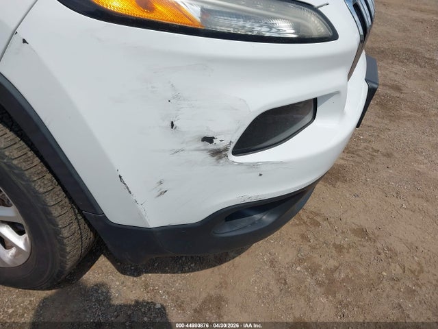 2015 Jeep Cherokee Latitude მანქანა იყიდება აუქციონზე, vin: 1C4PJLCB3FW578707, აუქციონის ნომერი: 44980876