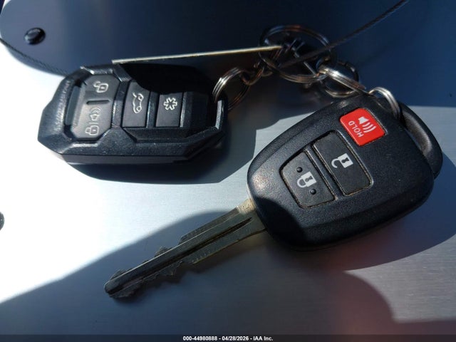 Toyota Rav4 Xle 2015 2T3RFREV7FW350650 Image 11
