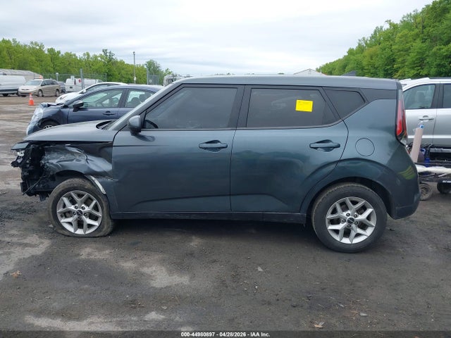 Продажа на аукционе авто 2023 Kia Soul Lx, vin: KNDJ23AU3P7881585, номер лота: 44980897