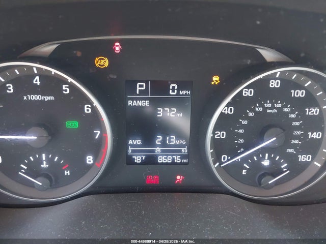 KMHD84LFXHU388856 Hyundai ELANTRA SE