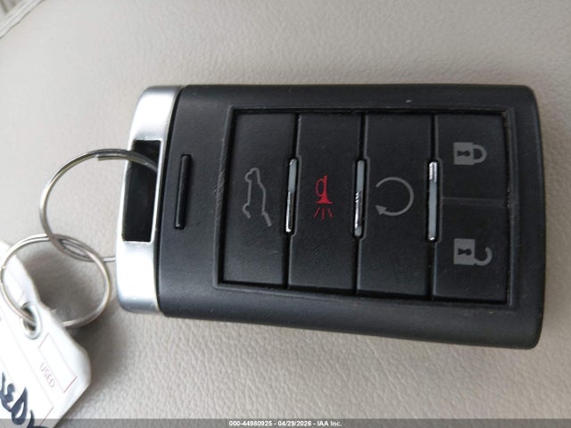 44980925 :رقم المزاد ، 3GYFNAEY3BS675802 vin ، 2011 Cadillac Srx Luxury Collection مزاد بيع
