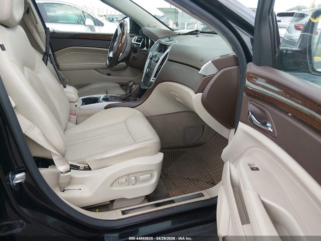 44980925 :رقم المزاد ، 3GYFNAEY3BS675802 vin ، 2011 Cadillac Srx Luxury Collection مزاد بيع