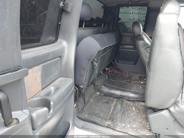 2000 Chevrolet Silverado 1500 Ls მანქანა იყიდება აუქციონზე, vin: 1GCEK19T9YZ318306, აუქციონის ნომერი: 44980981
