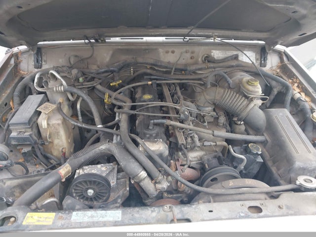 44980985 :رقم المزاد ، 1J4FT48S6YL241421 vin ، 2000 Jeep Cherokee Sport مزاد بيع