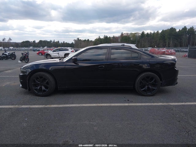 Продажа на аукционе авто 2015 Dodge Charger Sxt, vin: 2C3CDXJG3FH828025, номер лота: 44980997