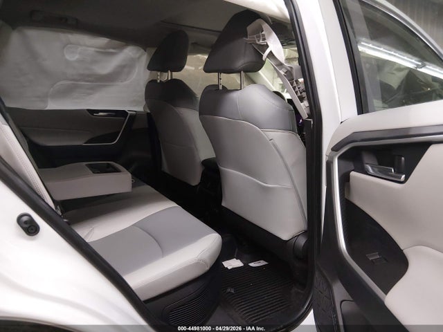 44981000 :رقم المزاد ، JTMB6RFV8RJ041093 vin ، 2024 Toyota Rav4 Hybrid Xle Premium مزاد بيع