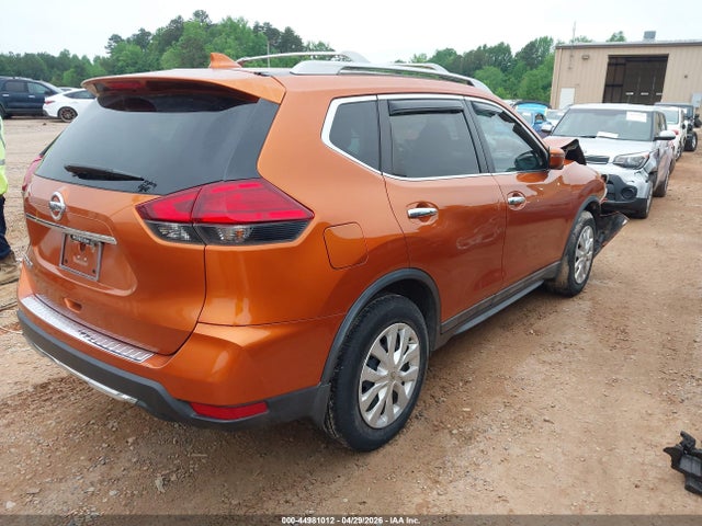 44981012 :رقم المزاد ، 5N1AT2MT5HC838400 vin ، 2017 Nissan Rogue S مزاد بيع
