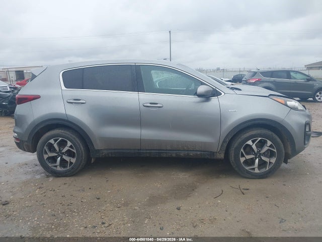 Продажа на аукционе авто 2020 Kia Sportage Lx, vin: KNDPMCAC0L7811838, номер лота: 44981040