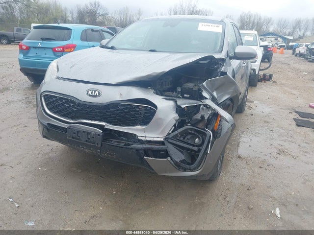 Продажа на аукционе авто 2020 Kia Sportage Lx, vin: KNDPMCAC0L7811838, номер лота: 44981040