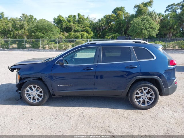 44981041 :رقم المزاد ، 1C4PJLLX9JD580669 vin ، 2018 Jeep Cherokee Latitude Plus Fwd مزاد بيع