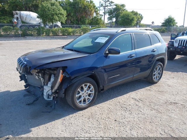 44981041 :رقم المزاد ، 1C4PJLLX9JD580669 vin ، 2018 Jeep Cherokee Latitude Plus Fwd مزاد بيع