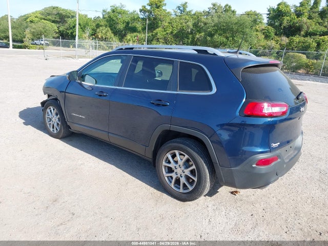 44981041 :رقم المزاد ، 1C4PJLLX9JD580669 vin ، 2018 Jeep Cherokee Latitude Plus Fwd مزاد بيع