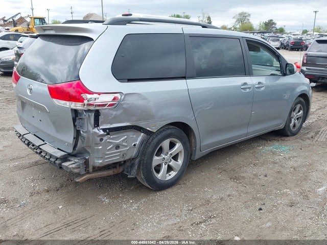 Aukcja sprzedaży 2014 Toyota Sienna Le V6 8 Passenger, vin: 5TDKK3DC8ES436625, numer aukcji: 44981042