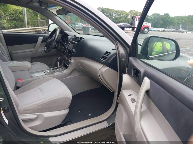 Продаж на аукціоні авто 2013 Toyota Highlander Base V6, vin: 5TDZK3EH4DS104379, номер лоту: 44981044