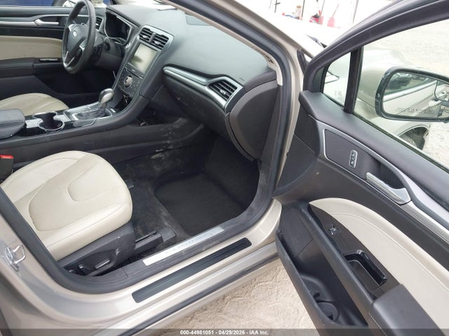 44981051 :رقم المزاد ، 3FA6P0K9XFR309989 vin ، 2015 Ford Fusion Titanium مزاد بيع