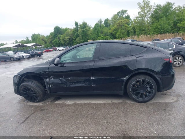 Продажа на аукционе авто 2022 Tesla Model Y Long Range Dual Motor All-wheel Drive, vin: 7SAYGAEE7NF508535, номер лота: 44981061