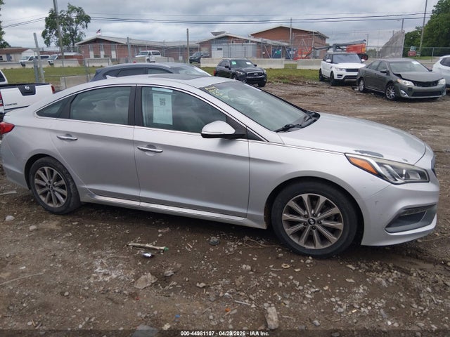 44981107 :رقم المزاد ، 5NPE34AF9HH577485 vin ، 2017 Hyundai Sonata Limited مزاد بيع