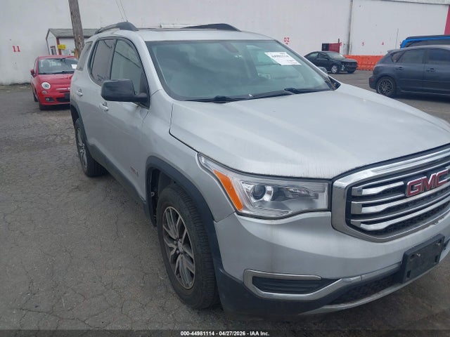 1GKKNTLS2HZ316133 GMC Acadia Sle-2
