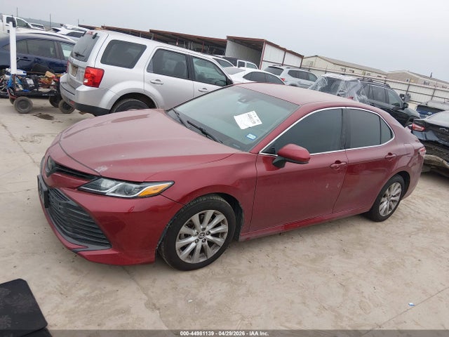 Продажа на аукционе авто 2019 Toyota Camry Le, vin: 4T1B11HK2KU750220, номер лота: 44981139