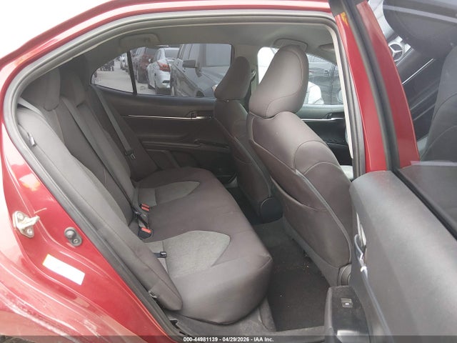 Продажа на аукционе авто 2019 Toyota Camry Le, vin: 4T1B11HK2KU750220, номер лота: 44981139