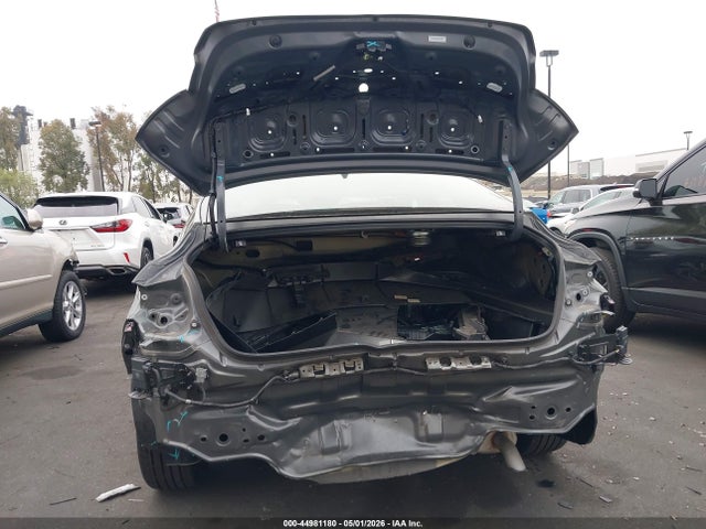 KMHLP4DGXSU863600 Hyundai Elantra Limited