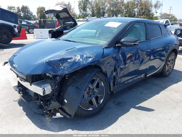 2025 Kia Ev6 Light Long Range Rwd მანქანა იყიდება აუქციონზე, vin: 5XYC34JA4SG004665, აუქციონის ნომერი: 44981189