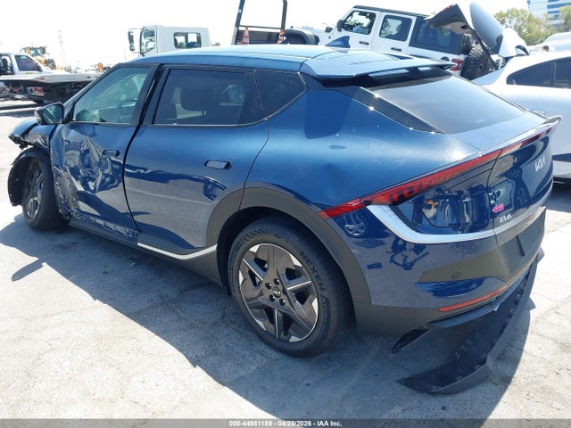 2025 Kia Ev6 Light Long Range Rwd მანქანა იყიდება აუქციონზე, vin: 5XYC34JA4SG004665, აუქციონის ნომერი: 44981189