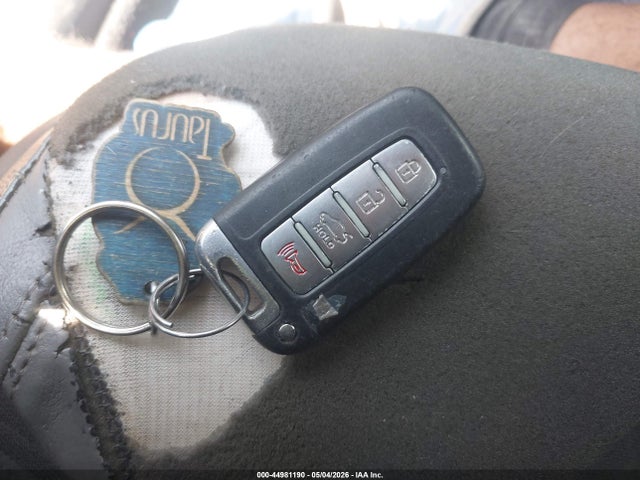 44981190 :رقم المزاد ، 5NPEC4AC2BH028501 vin ، 2011 Hyundai Sonata Ltd مزاد بيع