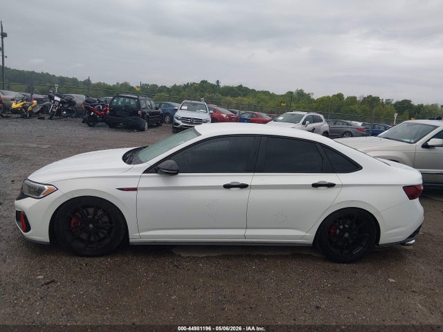 Auction sale of the 2024 Volkswagen Jetta Gli 40th Anniversary Edition, vin: 3VW9T7BU0RM015676, lot number: 44981196