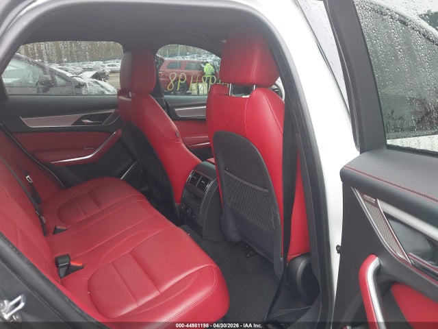 44981198 :رقم المزاد ، SADCT2FU2MA681986 vin ، 2021 Jaguar F-pace R-dynamic S P400 Awd Automatic مزاد بيع